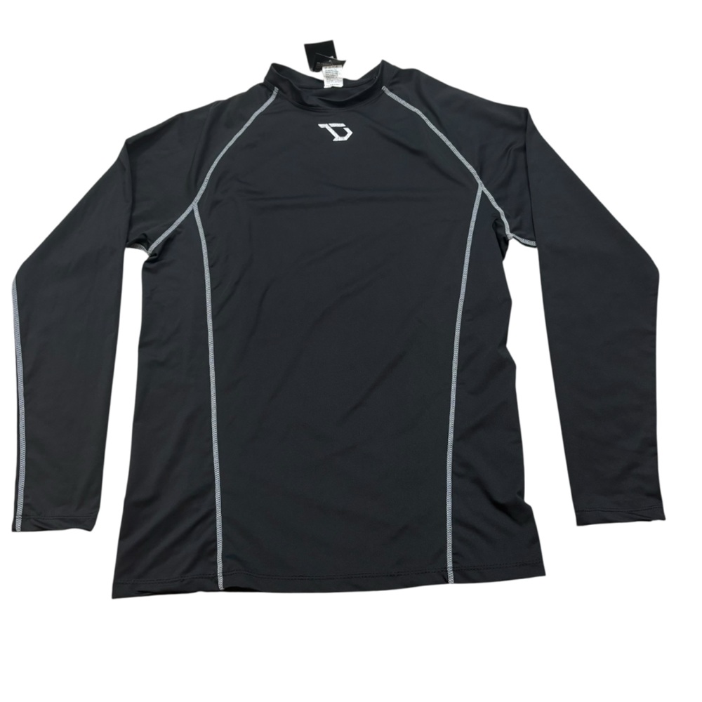 Brand new‎ with Tags Men’s Defender Brand Long Sleeve Compression Top Large